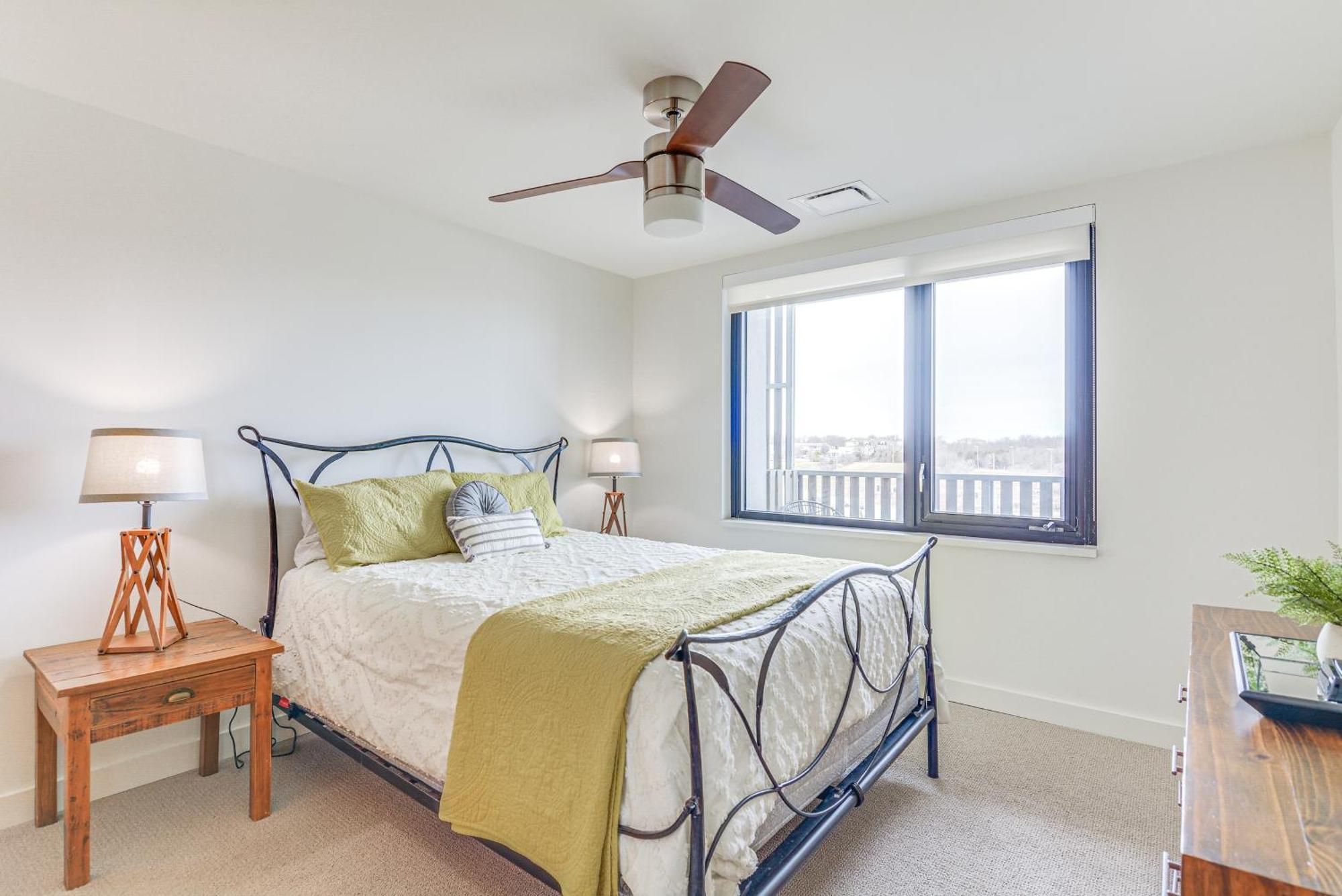 Modern Springfield Apartment About 7 Mi To Downtown! エクステリア 写真